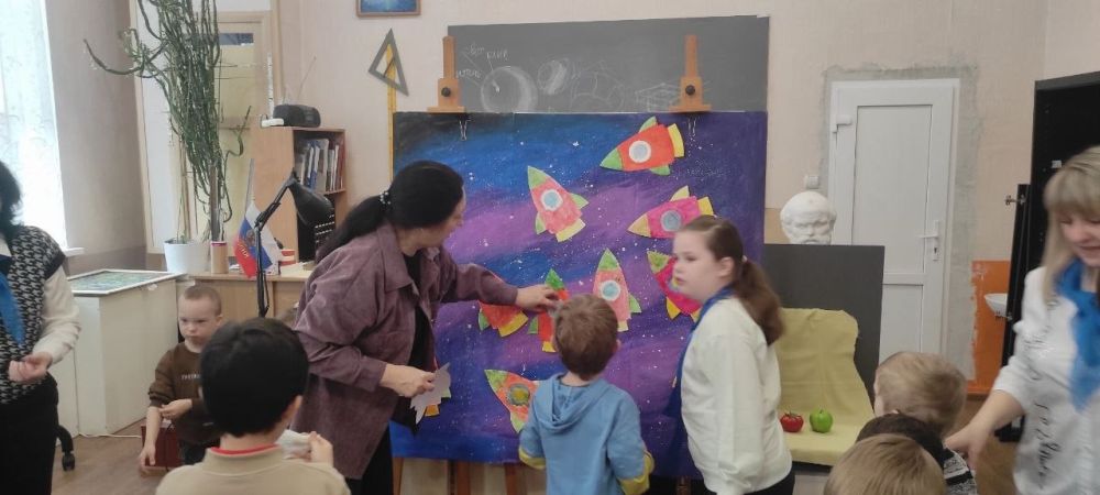 В рамках проведения Всероссийской недели распространения информации об аутизме воспитанники ГКДОУ "ДЕТСКИЙ САД №168 Г.О. МАКЕЕВКА"ДНР посетили МБУ "Художественная школа города Макеевка" В рамках проведения Всероссийской недели распространения информации об аутизме воспитанники ГКДОУ "ДЕТСКИЙ САД №168 Г.О. МАКЕЕВКА"ДНР посетили МБУ "Художественная школа города Макеевка"