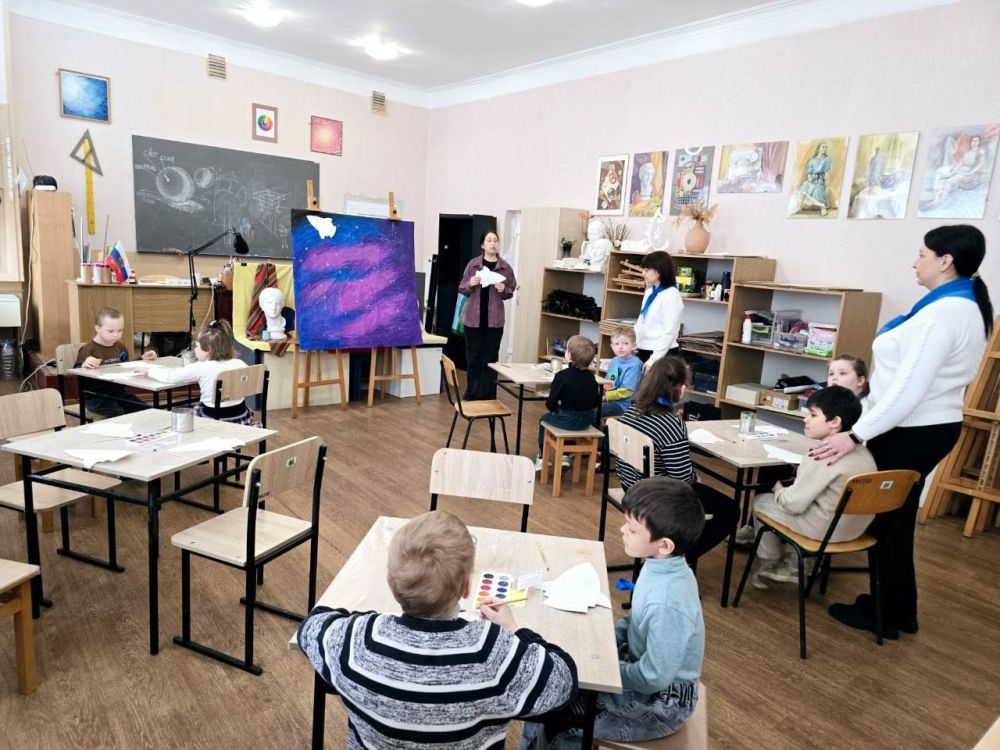 В рамках проведения Всероссийской недели распространения информации об аутизме воспитанники ГКДОУ "ДЕТСКИЙ САД №168 Г.О. МАКЕЕВКА"ДНР посетили МБУ "Художественная школа города Макеевка" В рамках проведения Всероссийской недели распространения информации об аутизме воспитанники ГКДОУ "ДЕТСКИЙ САД №168 Г.О. МАКЕЕВКА"ДНР посетили МБУ "Художественная школа города Макеевка"