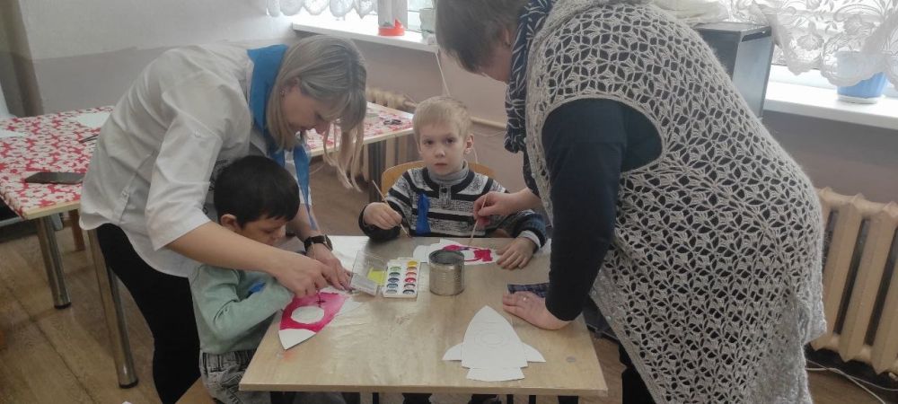 В рамках проведения Всероссийской недели распространения информации об аутизме воспитанники ГКДОУ "ДЕТСКИЙ САД №168 Г.О. МАКЕЕВКА"ДНР посетили МБУ "Художественная школа города Макеевка" В рамках проведения Всероссийской недели распространения информации об аутизме воспитанники ГКДОУ "ДЕТСКИЙ САД №168 Г.О. МАКЕЕВКА"ДНР посетили МБУ "Художественная школа города Макеевка"