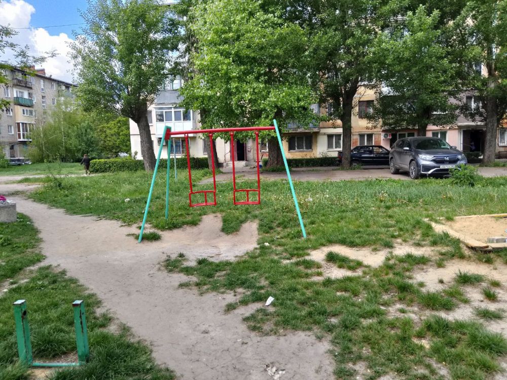 В Кировском внутригородском районе продолжаются работы В Кировском внутригородском районе продолжаются работы