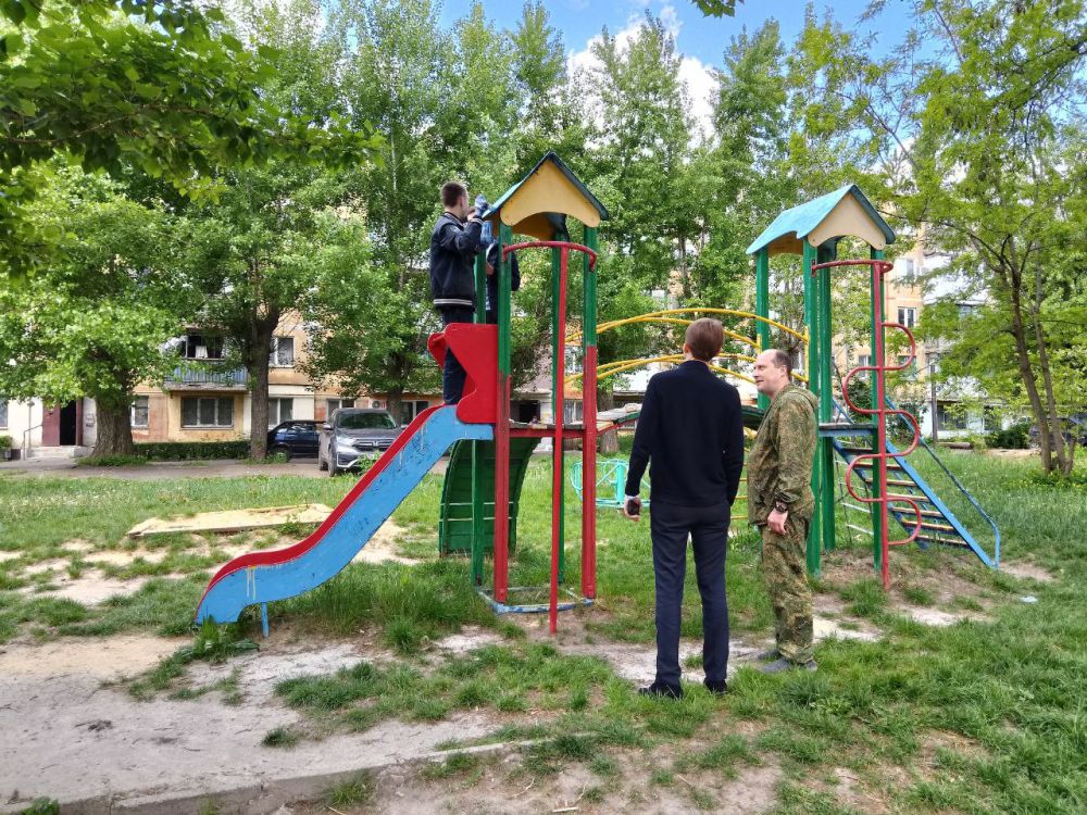 В Кировском внутригородском районе продолжаются работы