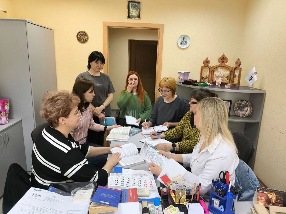 В рамках проведения Юго-Западной трудинспекцией профилактических мероприятий государственными инспекторами труда Гаценко Еленой и Пищур Лилией проведен семинар на Филиале № 4 «Макеевкокс» ООО «ЮГМК-Донецк»
