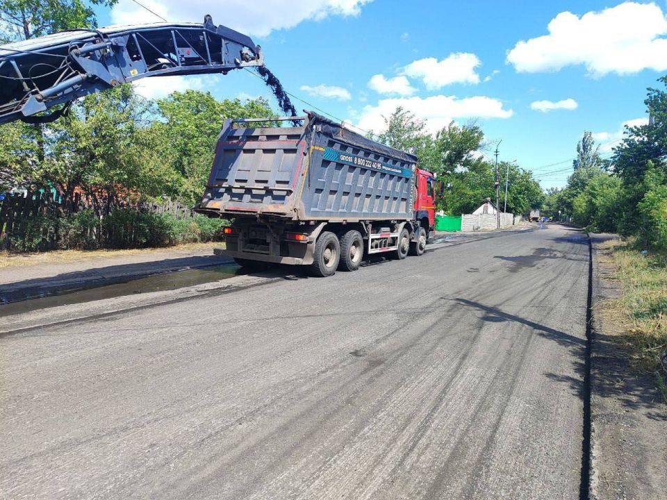 В ДНР началась масштабная кампания по восстановлению улично-дорожной сети Донецко-Макеевской агломерации В ДНР началась масштабная кампания по восстановлению улично-дорожной сети Донецко-Макеевской агломерации