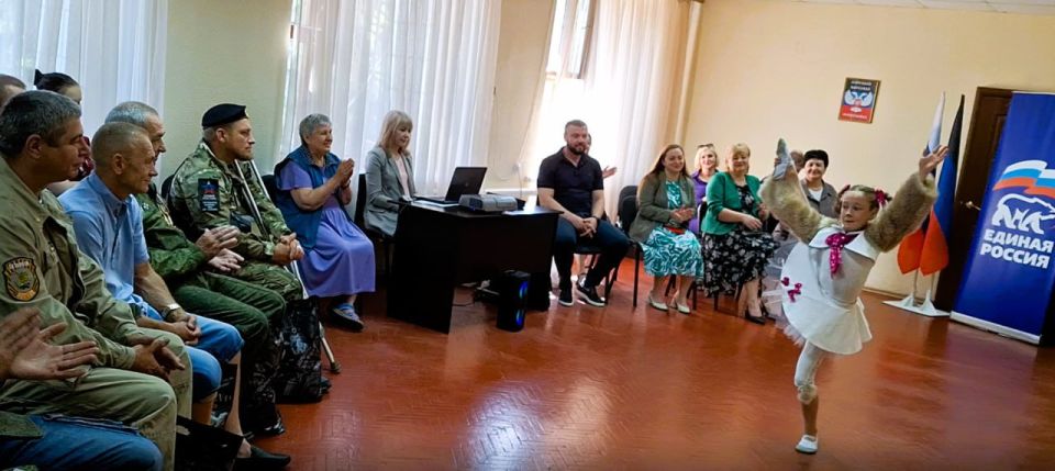 1 июля, в рамках партийного проекта «Историческая память» в Управе Советского района поздравили участников специальной операции с Днем ветеранов боевых действий 1 июля, в рамках партийного проекта «Историческая память» в Управе Советского района поздравили участников специальной операции с Днем ветеранов боевых действий