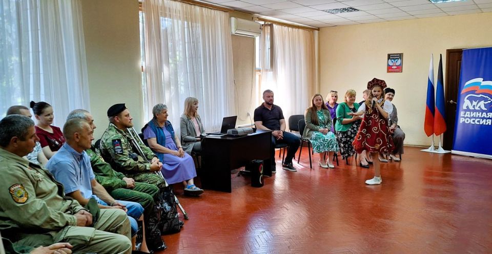 1 июля, в рамках партийного проекта «Историческая память» в Управе Советского района поздравили участников специальной операции с Днем ветеранов боевых действий 1 июля, в рамках партийного проекта «Историческая память» в Управе Советского района поздравили участников специальной операции с Днем ветеранов боевых действий