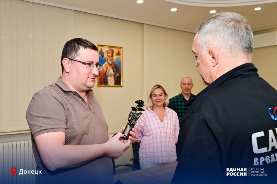 По партпроекту единороссов «Детский спорт» прошёл мастер-класс от легенды советского самбо По партпроекту единороссов «Детский спорт» прошёл мастер-класс от легенды советского самбо