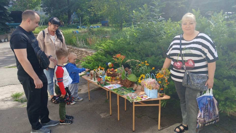 Совместное творчество детей и родителей - добрая традиция ГКДОУ "ДЕТСКИЙ САД № 33 Г.О. МАКЕЕВКА" ДНР Совместное творчество детей и родителей - добрая традиция ГКДОУ "ДЕТСКИЙ САД № 33 Г.О. МАКЕЕВКА" ДНР