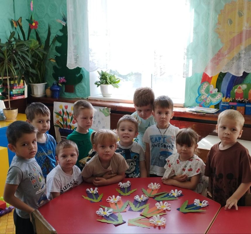 День семьи, любви и верности — молодой праздник, но такой нужный! СЧАСТЬЕ, если у нас есть СЕМЬЯ День семьи, любви и верности — молодой праздник, но такой нужный! СЧАСТЬЕ, если у нас есть СЕМЬЯ