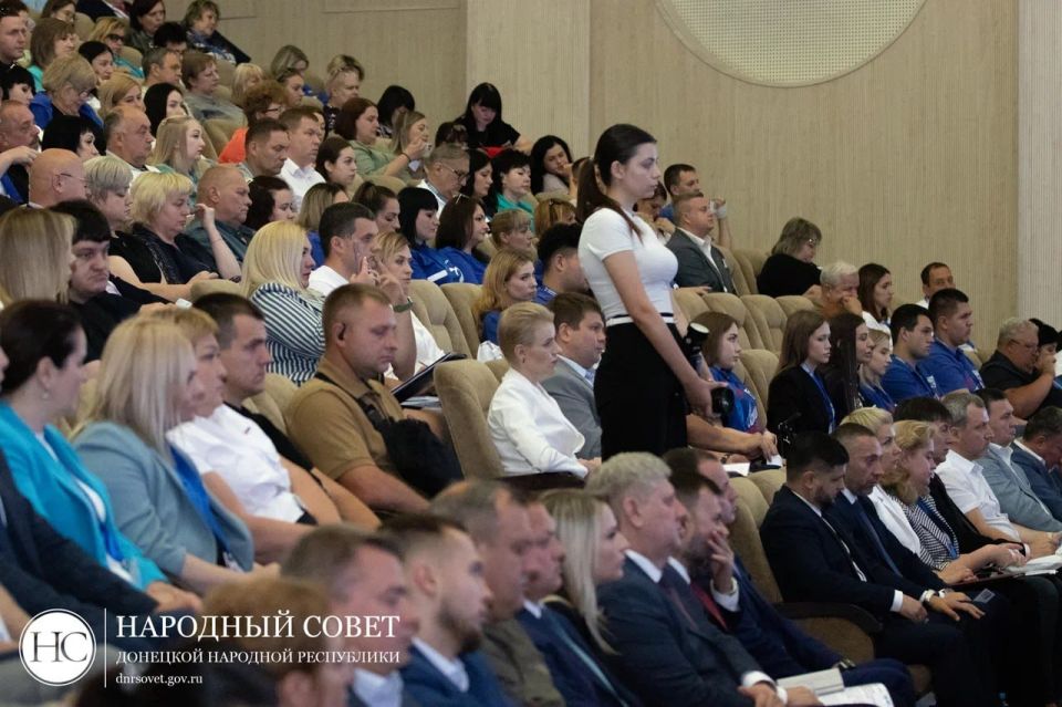 "Партия — это, в первую очередь, про людей" "Партия — это, в первую очередь, про людей"