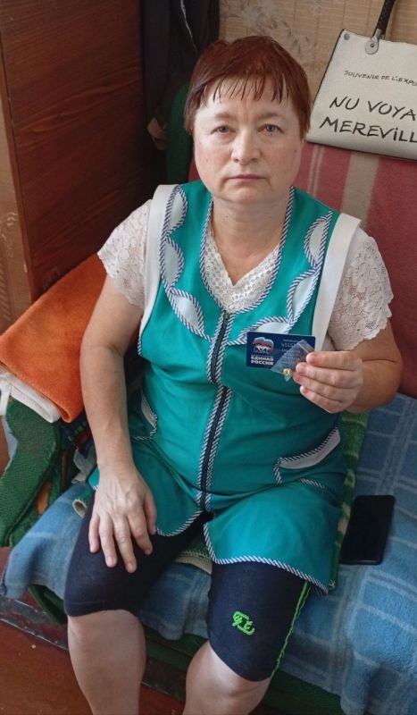 18 июля в первичных отделениях Макеевского местного отделения партии «Единая Россия» Червоногвардейского района состоялось значимое событие — вручение партийных билетов новым членам партии, которое стало важным шагом не... 18 июля в первичных отделениях Макеевского местного отделения партии «Единая Россия» Червоногвардейского района состоялось значимое событие — вручение партийных билетов новым членам партии, которое стало важным шагом не...