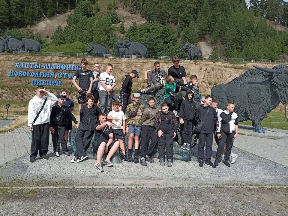 50 макеевских школьников приехали в Муниципальное бюджетное учреждение дополнительного образования оздоровительно-образовательный (профильный) центр «Юбилейный» 50 макеевских школьников приехали в Муниципальное бюджетное учреждение дополнительного образования оздоровительно-образовательный (профильный) центр «Юбилейный»