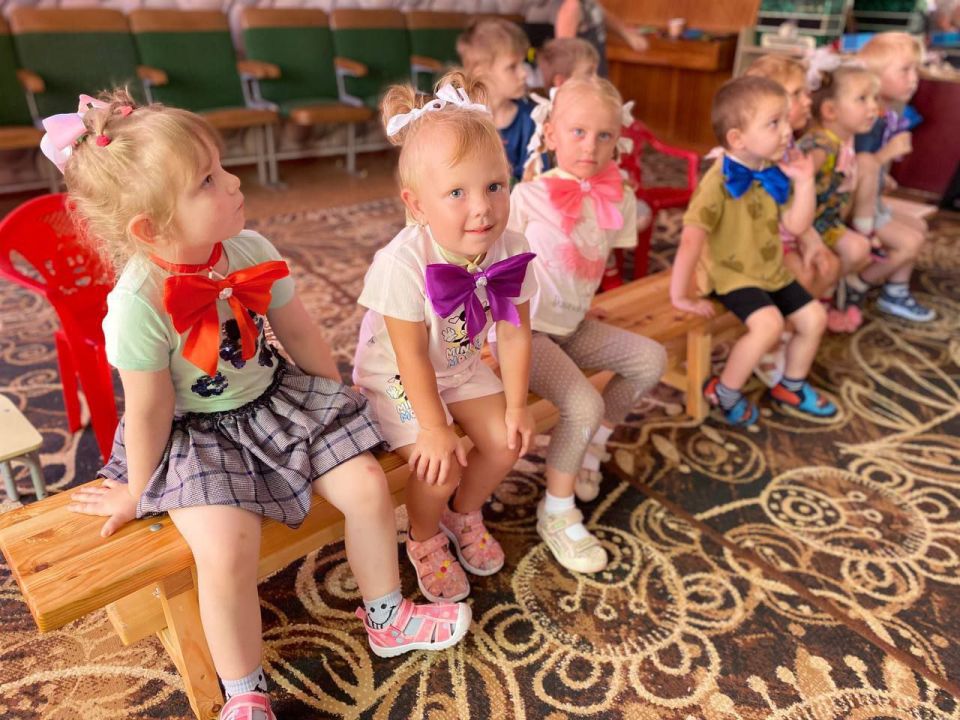 ДЕНЬ БАНТИКОВ В ГКДОУ "ДЕТСКИЙ САД № 190 Г.О. МАКЕВКА" ДНР ДЕНЬ БАНТИКОВ В ГКДОУ "ДЕТСКИЙ САД № 190 Г.О. МАКЕВКА" ДНР