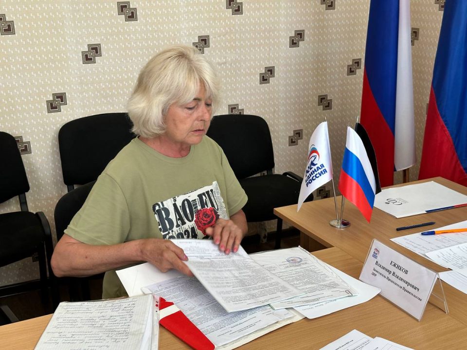 Владимир Ежиков: Очень важный формат взаимодействия с гражданами – проведение личных приемов Владимир Ежиков: Очень важный формат взаимодействия с гражданами – проведение личных приемов