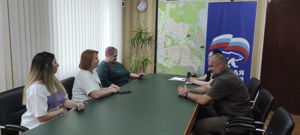 В Кировском внутригородском районе прошел Единый День приема Секретарей