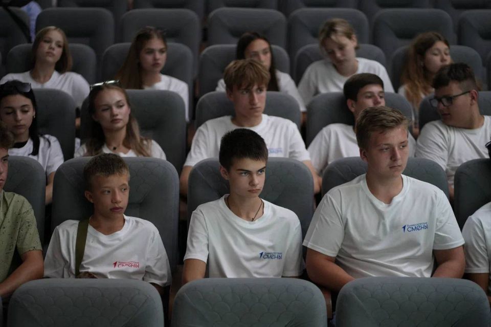 Слово Героя. В Грозненском нефтяном прошла встреча со студентами и участниками «Университетской смены», организованная центром «Воин –Ахмат» Слово Героя. В Грозненском нефтяном прошла встреча со студентами и участниками «Университетской смены», организованная центром «Воин –Ахмат»