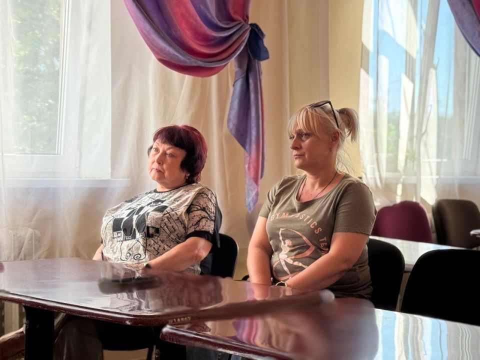 Владислав Морозов провел встречу с трудовым коллективом Центра социального обслуживания Владислав Морозов провел встречу с трудовым коллективом Центра социального обслуживания