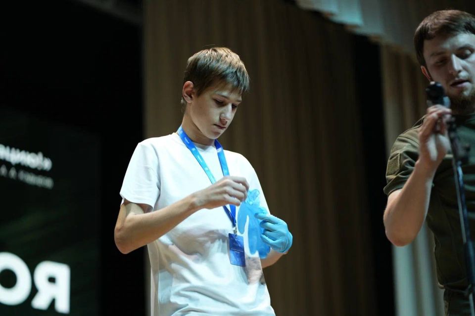 Слово Героя. В Грозненском нефтяном прошла встреча со студентами и участниками «Университетской смены», организованная центром «Воин –Ахмат» Слово Героя. В Грозненском нефтяном прошла встреча со студентами и участниками «Университетской смены», организованная центром «Воин –Ахмат»