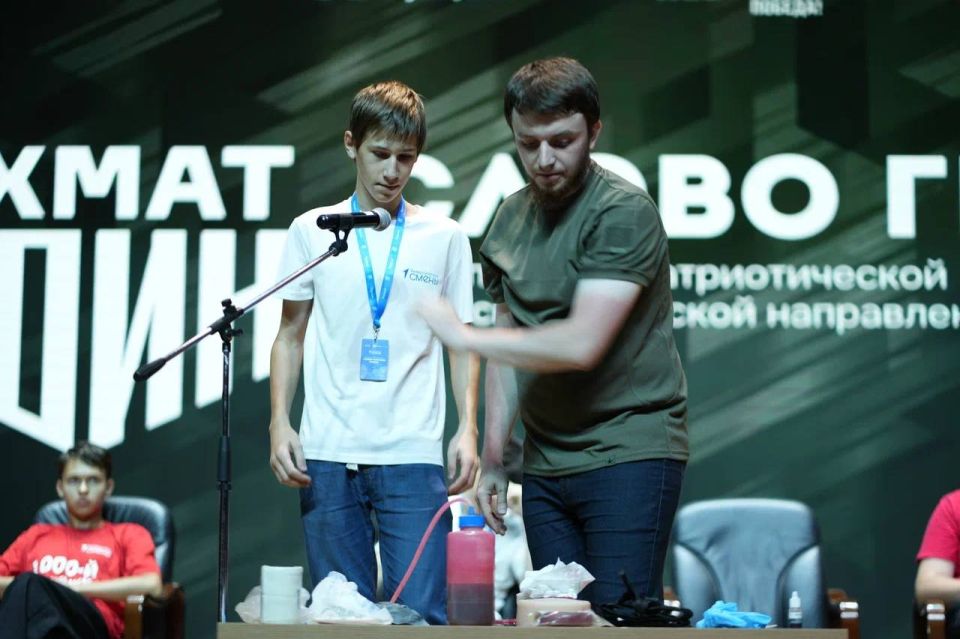 Слово Героя. В Грозненском нефтяном прошла встреча со студентами и участниками «Университетской смены», организованная центром «Воин –Ахмат» Слово Героя. В Грозненском нефтяном прошла встреча со студентами и участниками «Университетской смены», организованная центром «Воин –Ахмат»