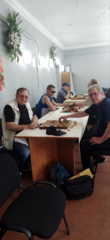 С 23 июля по 25 июля на базе Макеевской местной общественной организации общероссийской общественной организации инвалидов «Всероссийского ордена Трудового Красного Знамени общества слепых» по партийному проекту «Единая... С 23 июля по 25 июля на базе Макеевской местной общественной организации общероссийской общественной организации инвалидов «Всероссийского ордена Трудового Красного Знамени общества слепых» по партийному проекту «Единая...