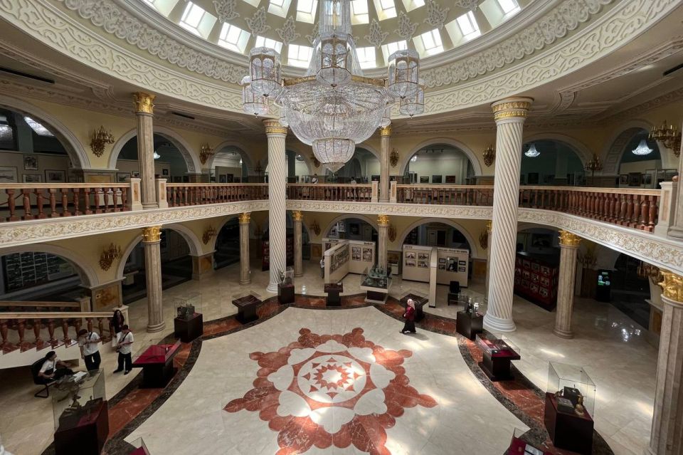 Визит в Мемориальный комплекс Славы имени А.А. Кадырова Визит в Мемориальный комплекс Славы имени А.А. Кадырова