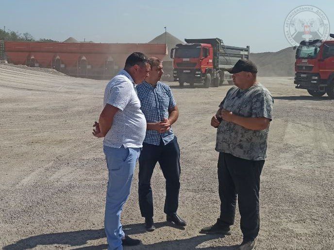 Федеральное дорожное агентство следит за выполнением дорожных работ в ДНР Федеральное дорожное агентство следит за выполнением дорожных работ в ДНР