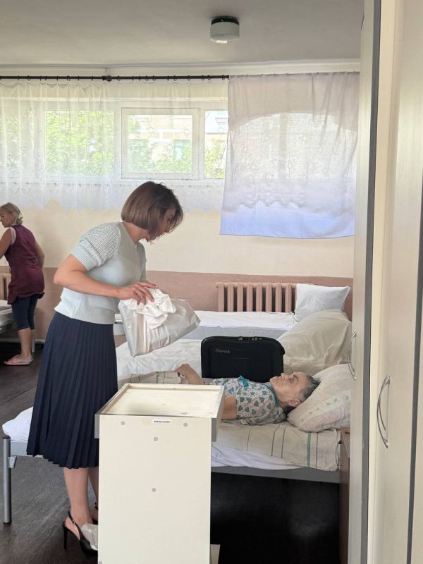 ,      ..        ,        ...