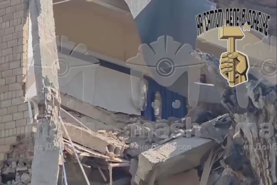 Обрушившаяся школа №86 в Макеевке сейчас выглядит так