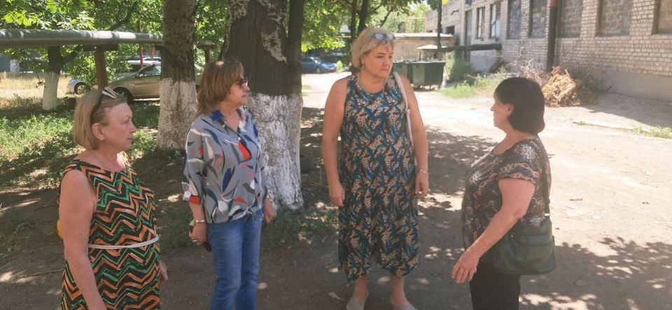 1     -           . , . 53