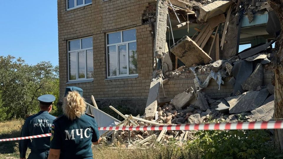 Причины устанавливаются: Диверсия рассматривается как одна из версий обрушения школы в Макеевке Причины устанавливаются: Диверсия рассматривается как одна из версий обрушения школы в Макеевке