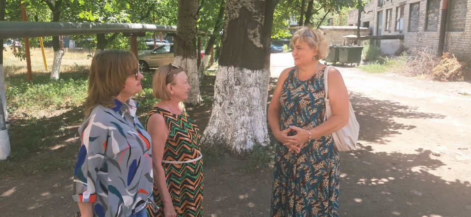 1 августа заместитель руководителя Управы Центрально-Городского внутригородского района Лариса Онищенко провела встречу с жителями по адресу ул. Островского, д. 53 1 августа заместитель руководителя Управы Центрально-Городского внутригородского района Лариса Онищенко провела встречу с жителями по адресу ул. Островского, д. 53