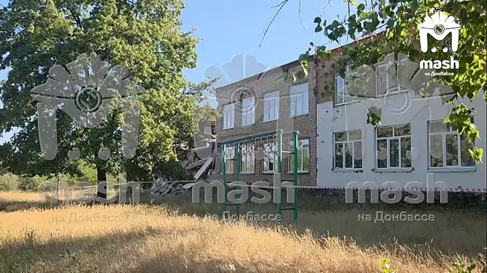 Обрушившаяся школа в Макеевке сейчас выглядит так