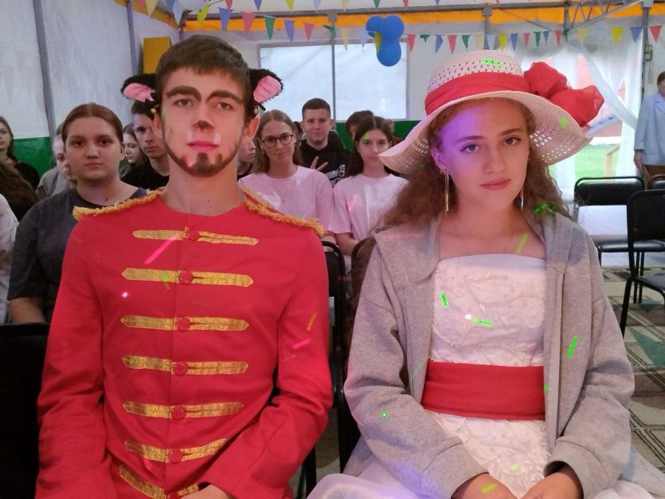 , 01  2025 ,       - ()           ...