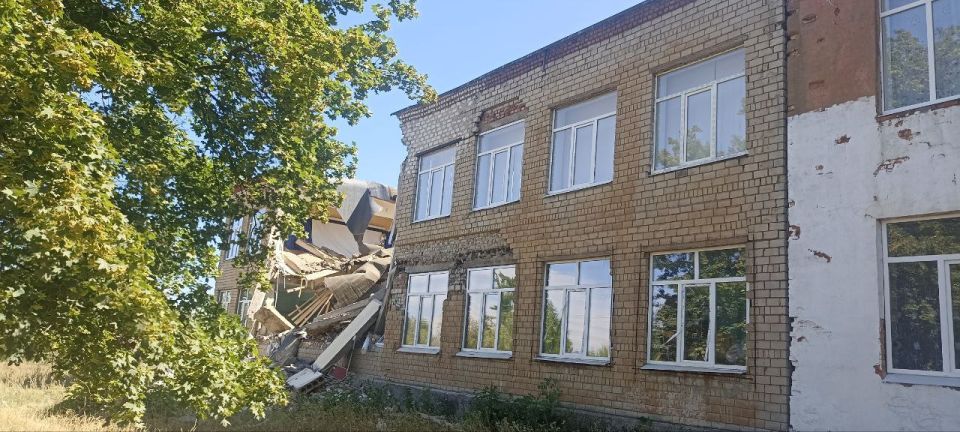 Возбуждено уголовное дело по факту частичного обрушения несущих элементов в одном из общеобразовательных учреждений в Макеевке