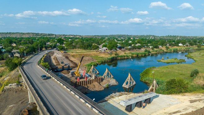 В Донецкой Народной Республике ведутся работы по восстановлению более 100 км автодороги Донецк — Новоазовск — Седово