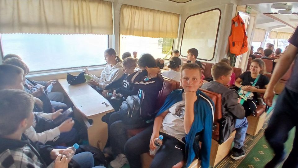 , 10  2025 ,     , . ,     