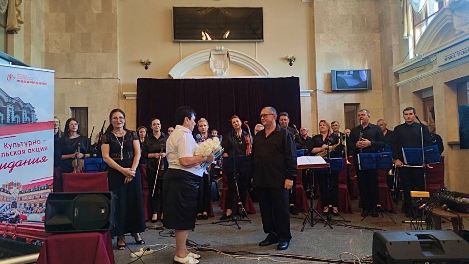 Более 40 тысяч жителей ДНР приняли участие в акции «Культурный Донбасс» Более 40 тысяч жителей ДНР приняли участие в акции «Культурный Донбасс»