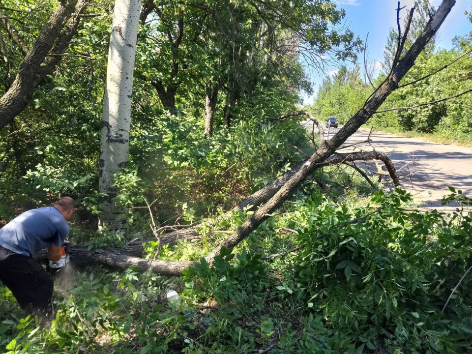 В Кировском внутригородском районе проведены работы по устранению аварийных ситуаций В Кировском внутригородском районе проведены работы по устранению аварийных ситуаций