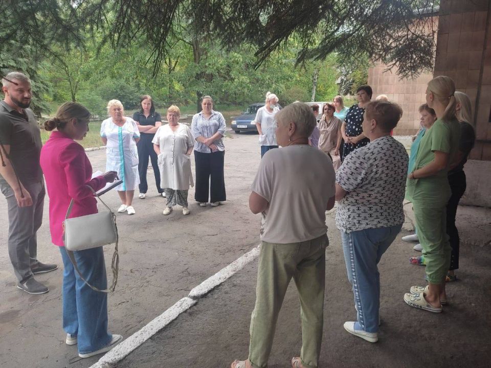 Александра Усачева продолжает работу с гражданами Александра Усачева продолжает работу с гражданами