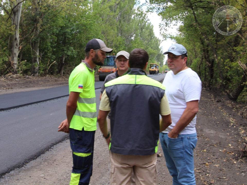 Более чем на 60% выполнены работы по приведению в нормативное состояние улично-дорожной сети в Донецко-Макеевской агломерации Более чем на 60% выполнены работы по приведению в нормативное состояние улично-дорожной сети в Донецко-Макеевской агломерации