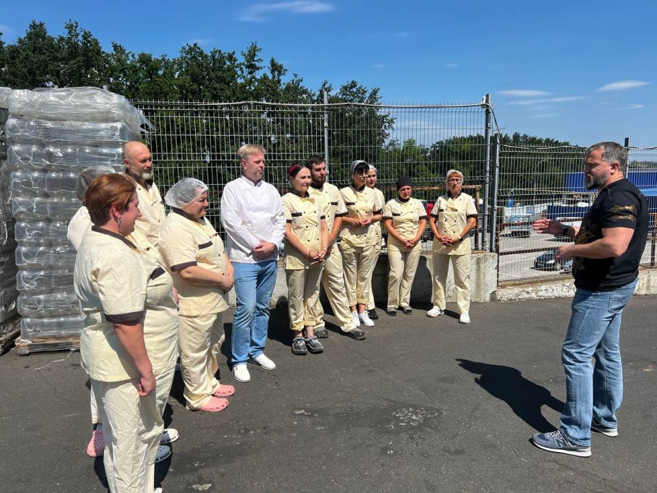 Депутаты Макеевского городского совета провели встречи с жителями города Депутаты Макеевского городского совета провели встречи с жителями города