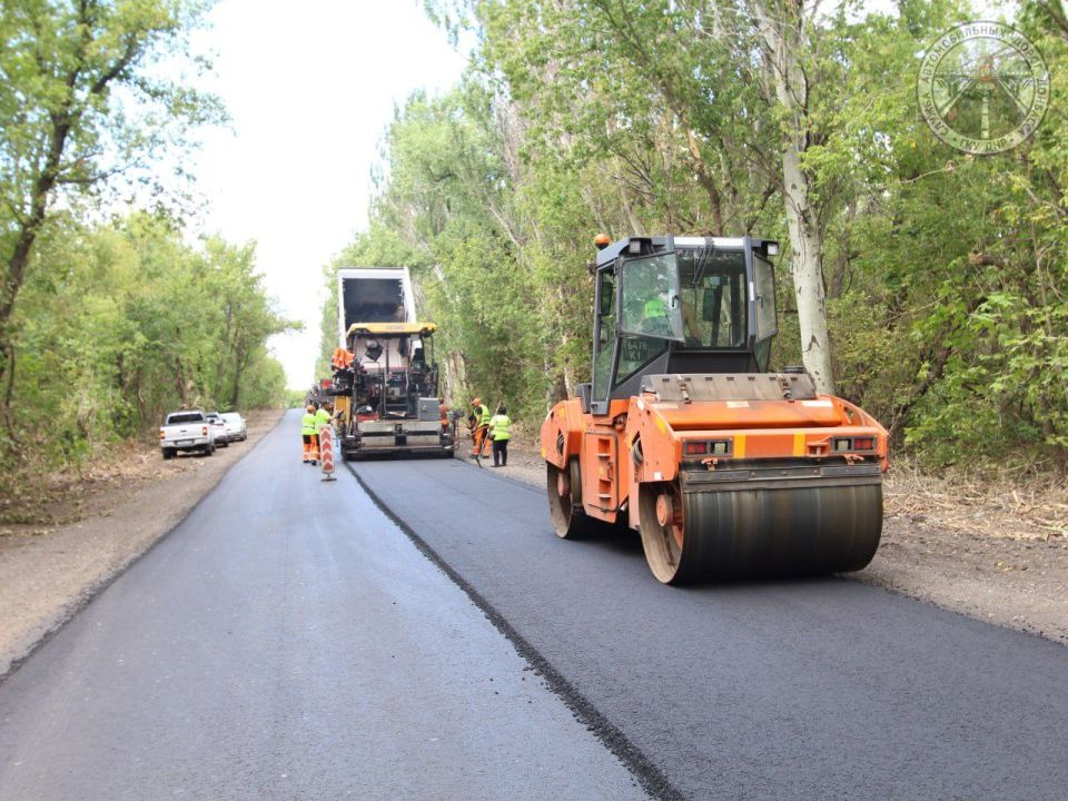 Первый замминистра транспорта Александр Михайлов и руководитель «Службы автомобильных дорог Донбасса» Денис Тюрин проверили ход работ на дорожных объектах Донецко-Макеевской агломерации Первый замминистра транспорта Александр Михайлов и руководитель «Службы автомобильных дорог Донбасса» Денис Тюрин проверили ход работ на дорожных объектах Донецко-Макеевской агломерации