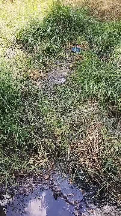 Андрей Крамар: Вот такие кадры мне сегодня прислали из Макеевки: жители домов по ул. Менжинского, с которыми мы встречались в среду, вопреки всем заверениям и обещаниям ремонтников, не обрели долгожданного спокойствия