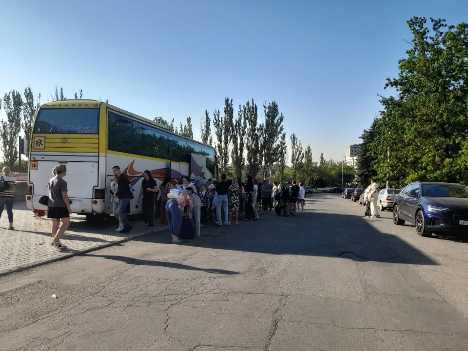 Путешествие не заканчивается с приездом домой, оно продолжается в ощущениях и мечтах Путешествие не заканчивается с приездом домой, оно продолжается в ощущениях и мечтах