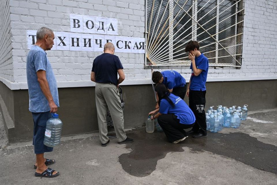 Александр Подгорный: Во время посещения котельной №1 в микрорайоне Зеленый города Макеевки встретился с волонтерами «Молодой гвардии» Александр Подгорный: Во время посещения котельной №1 в микрорайоне Зеленый города Макеевки встретился с волонтерами «Молодой гвардии»