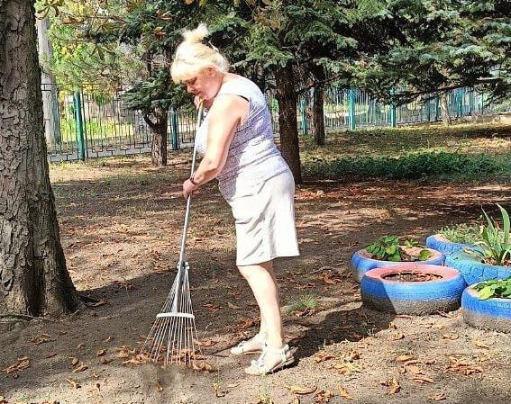 В преддверии празднования 82-й годовщины освобождения Макеевки и Донбасса от немецко-фашистских захватчиков и Дня города Макеевка учреждения и организации района продолжают работы по наведению санитарного порядка на... В преддверии празднования 82-й годовщины освобождения Макеевки и Донбасса от немецко-фашистских захватчиков и Дня города Макеевка учреждения и организации района продолжают работы по наведению санитарного порядка на...