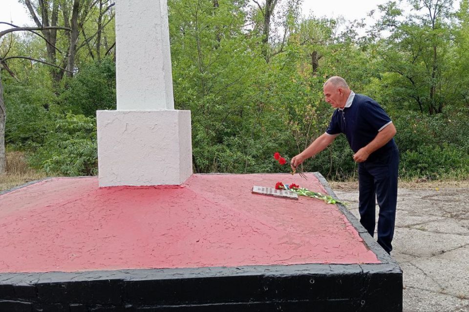 5 сентября в Горняцком внутригородском районе городского округа Макеевка состоялось возложение цветов, приуроченное ко Дню освобождения Донбасса 5 сентября в Горняцком внутригородском районе городского округа Макеевка состоялось возложение цветов, приуроченное ко Дню освобождения Донбасса