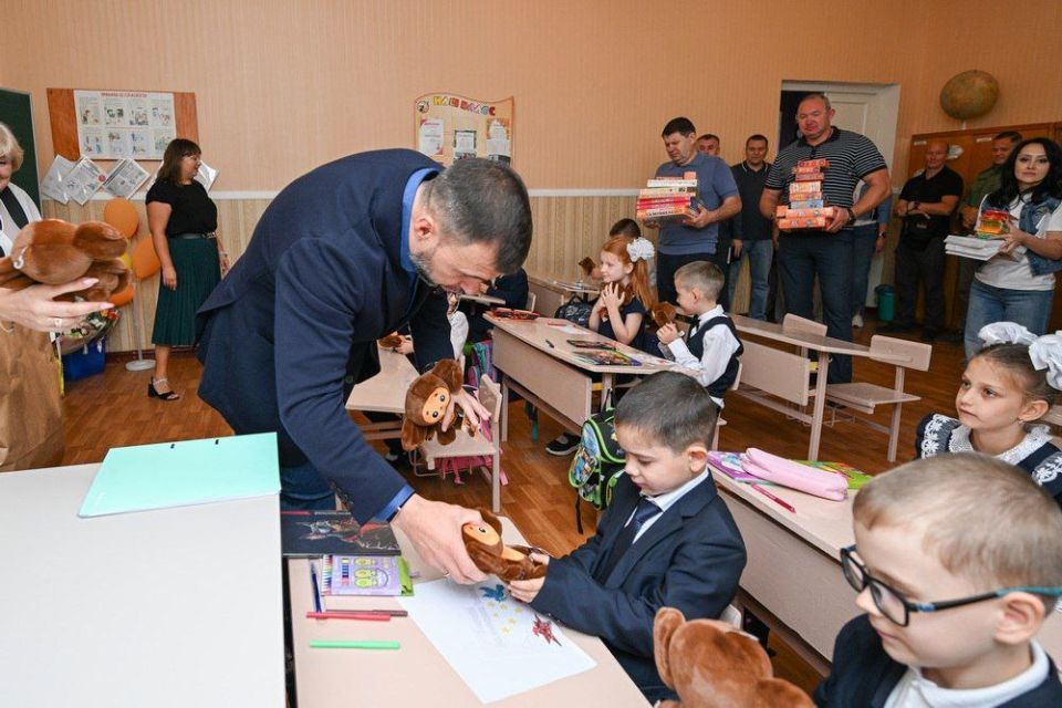 Денис Пушилин: Проверил, как идет восстановление родной для меня школы №56 в Макеевке Денис Пушилин: Проверил, как идет восстановление родной для меня школы №56 в Макеевке