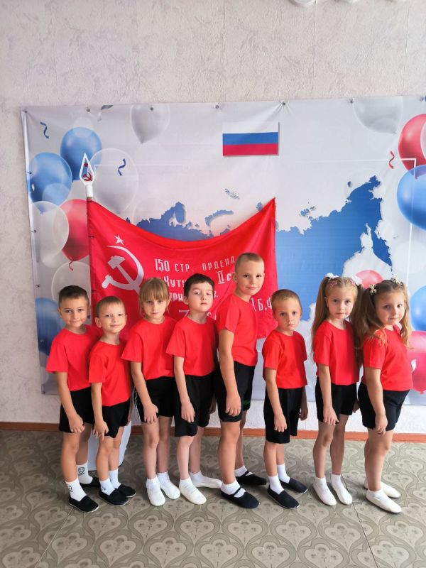 В ГКДОУ "ДЕТСКИЙ САД № 20 Г.О. МАКЕЕВКА" ДНР воспитанники подготовительных групп приняли участие в мероприятиях, посвящённых годовщине Освобождения Донбасса от немецко-фашистских войск В ГКДОУ "ДЕТСКИЙ САД № 20 Г.О. МАКЕЕВКА" ДНР воспитанники подготовительных групп приняли участие в мероприятиях, посвящённых годовщине Освобождения Донбасса от немецко-фашистских войск