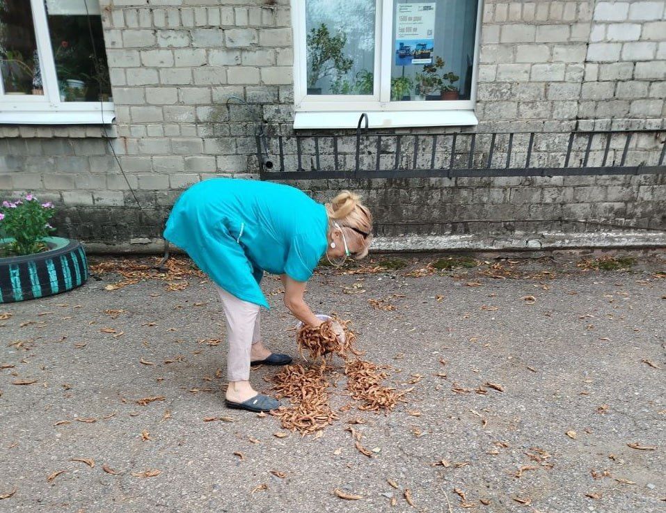 В преддверии празднования 82-й годовщины освобождения Макеевки и Донбасса от немецко-фашистских захватчиков и Дня города Макеевка учреждения и организации района продолжают работы по наведению санитарного порядка на... В преддверии празднования 82-й годовщины освобождения Макеевки и Донбасса от немецко-фашистских захватчиков и Дня города Макеевка учреждения и организации района продолжают работы по наведению санитарного порядка на...