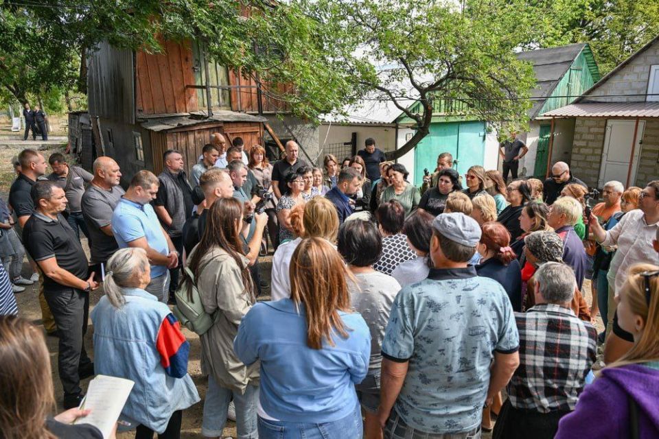 После трех лет засухи: жители Красного Октября в Макеевке снова получили доступ к воде После трех лет засухи: жители Красного Октября в Макеевке снова получили доступ к воде